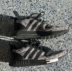 Adidas Men's Black and Gray Sneakers
